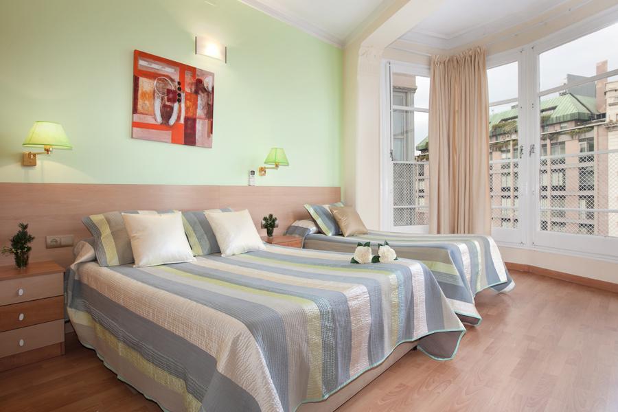 hostalfelipe2's tweet photo. Nice Room now available, Barcelona center! http://t.co/Toi0ESlBfP