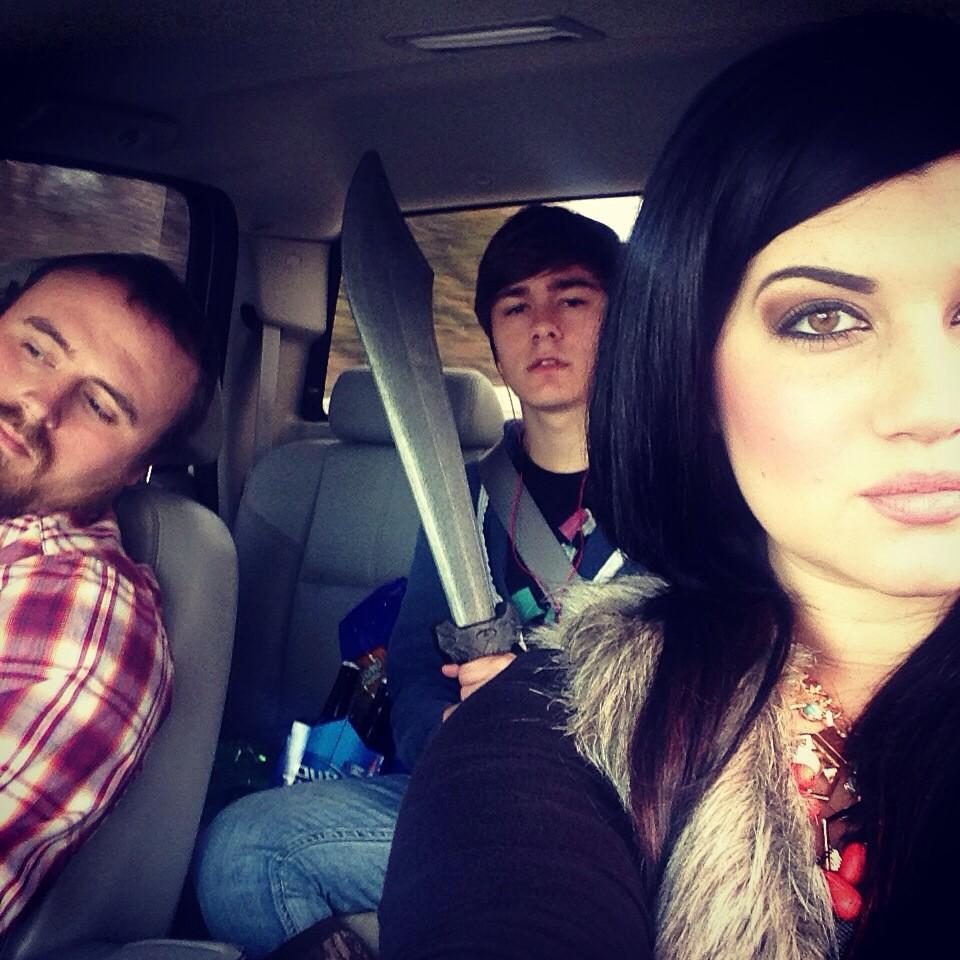 kword126's tweet photo. #wingsovertheprairie with these weirdos😀 http://t.co/QYuSFmZBAP