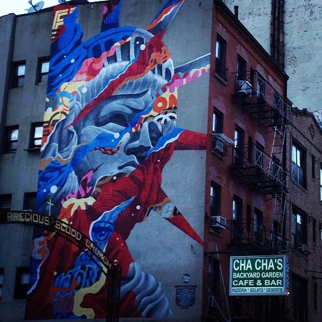 artpushr's tweet photo. via #furryboss "http://t.co/AUK439Jvzy" #graffiti #streetart http://t.co/nFfUtCD6af