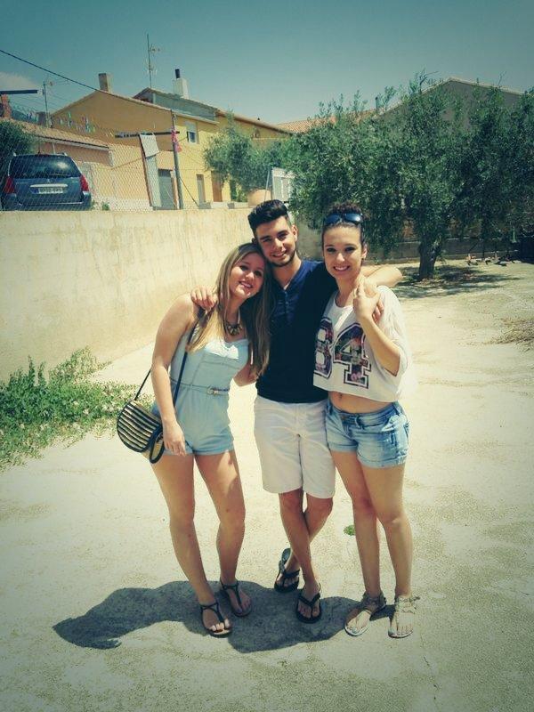 Blondette95's tweet photo. Echar de menos. Descripcion gráfica @MariaCerd @ChristianGR5 http://t.co/Tp8k2ojYcr