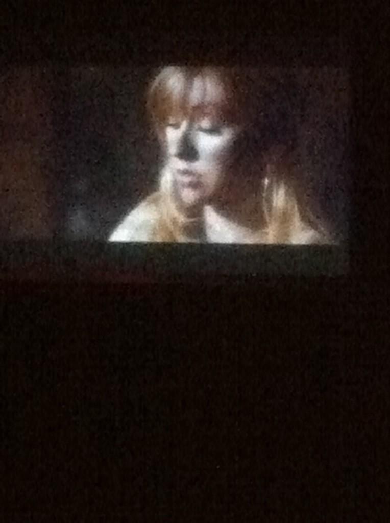 Naomisawg's tweet photo. Peliculitas palomitas y buena compañía #jose #joselito #luisa http://t.co/m0gOXCE8qO