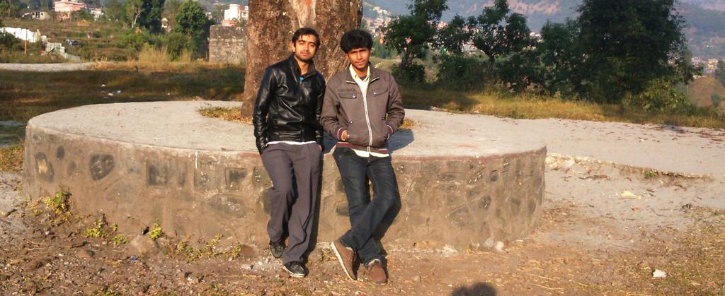 iDineshRoy's tweet photo. With @shankar152 at #Besisahar, #Lamjung http://t.co/OL5wHcTKQ2