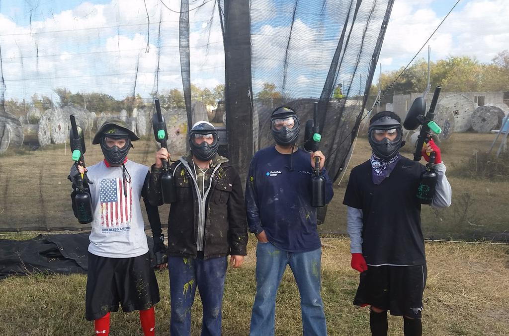 StephenRocha's tweet photo. Making it rain at @glorypaintball. #ThenWeWillFightInTheShade http://t.co/tEHEw8OyyC