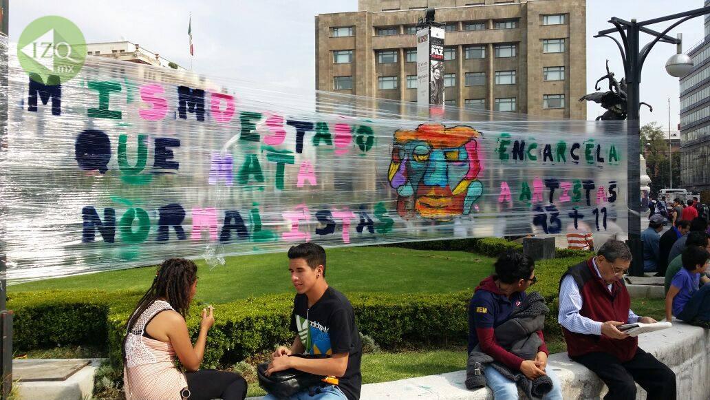 IZQmx's tweet photo. #AlMomento
Así luce Bellas Artes en el marco de la jornada cultural de 48 horas

#BellasArtes43 http://t.co/Swl69lBIJN