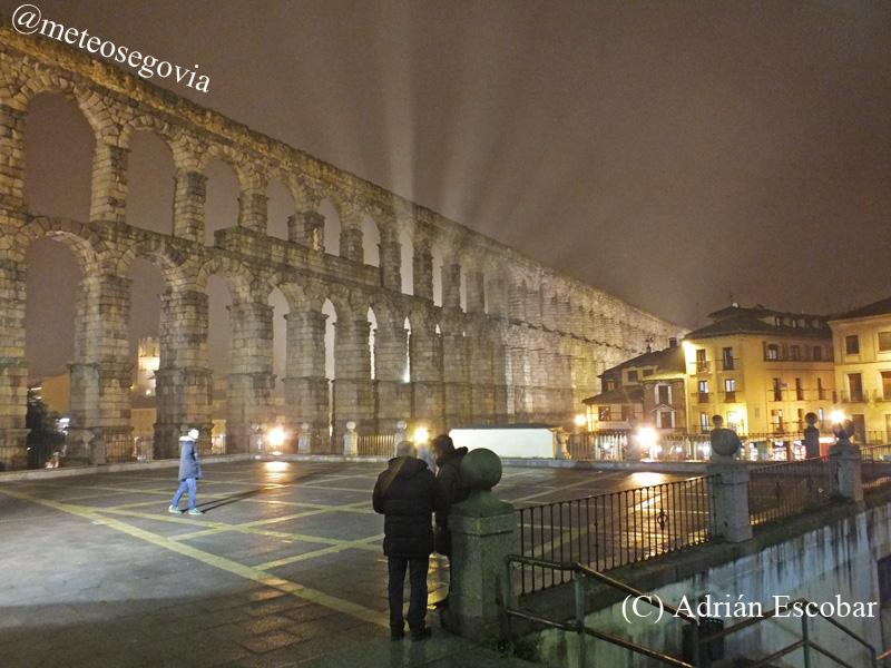 meteosegovia's tweet photo. #Niebla en #Segovia @segovia_es http://t.co/vh7LtBA5tu
