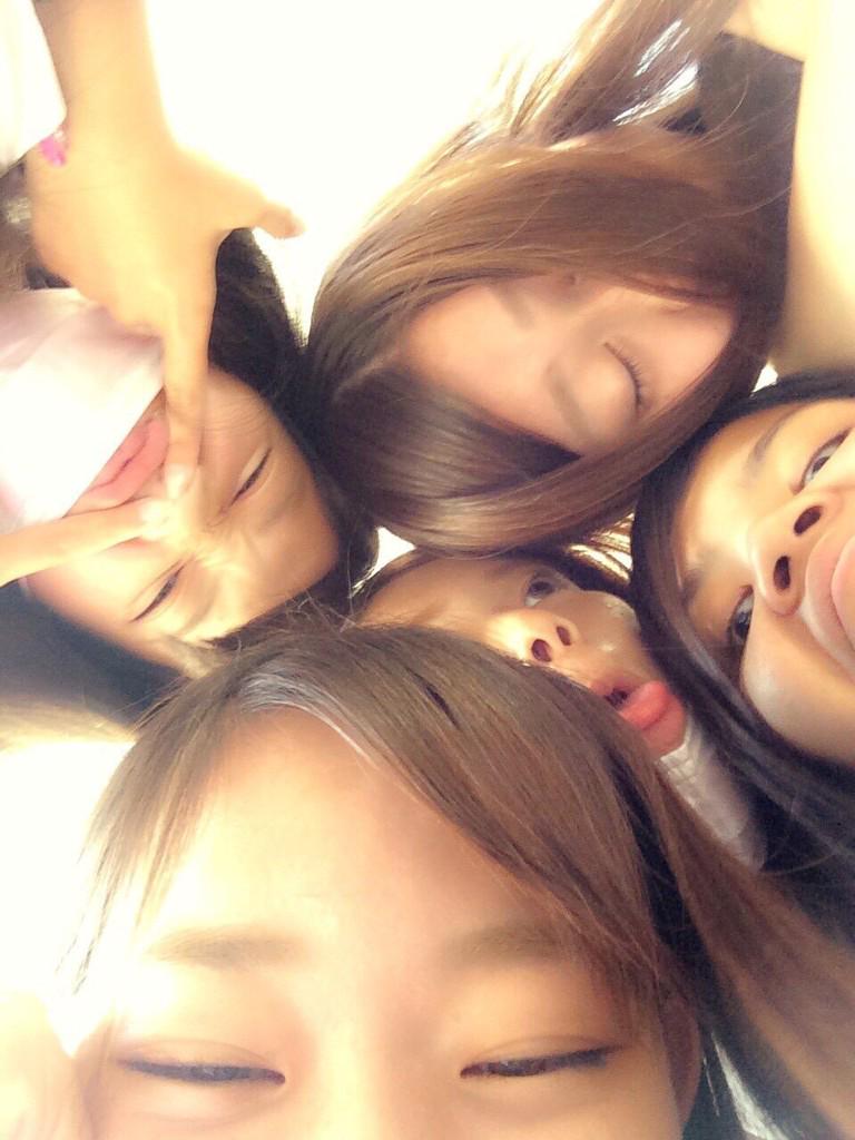 ntk23_bb's tweet photo. ふぉぜも、地元も人文も皆スキ😭
ちひのサプライズもして、また再来年集まるのがたのしみね😋💓人文ずでも勉強会たのしすぎた😆
#my #bff #ily #4ze #💚
@zoxo555 http://t.co/gh2NiIjz1v