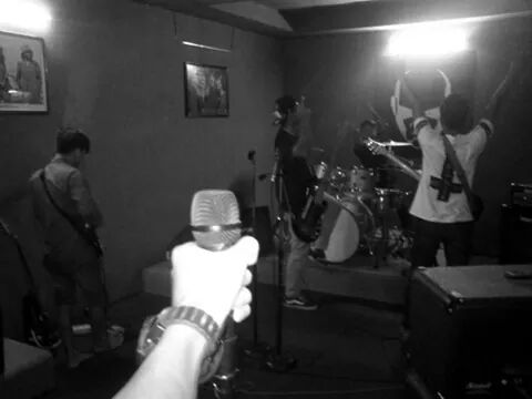 Selamat pagi . jgn lupa hari ini kita on stage <a href="/PELOSOK/">putri ratna</a> BERSATU ,di sulaku bumijawa park ! See you guys.
Stay kvlt ;)