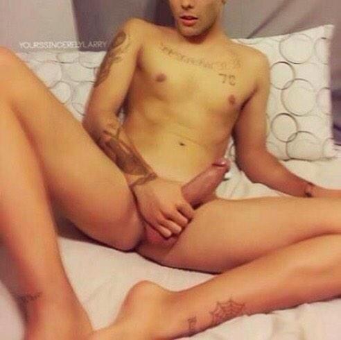 Fraud_LouisBU's tweet photo. Baby you do things to me,things i just can't explain @PetitFalse_ http://t.co/2RRCbSiAGp