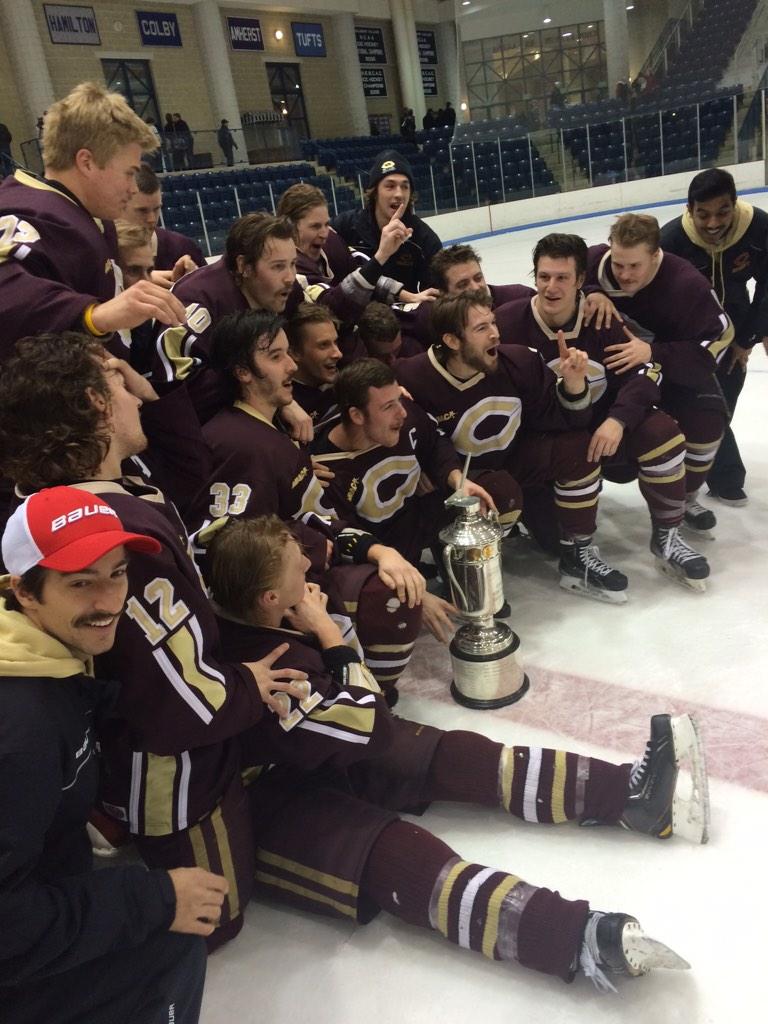 CobberHockey's tweet photo. Cobbs win Cobbs win! First western team to win the #PrimelinkShootout http://t.co/pJPDeWHBOu