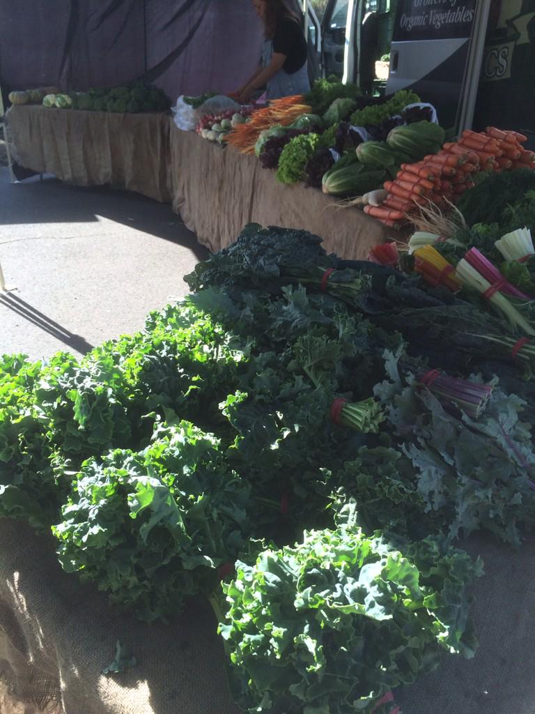 penfreshorganic's tweet photo. Stunning morning @flemingtonfm @VicFarmrsMarkts ATM,
Tash is on deck with plenty of stock
Coriander,carrots,fennel http://t.co/6DlrKInii8