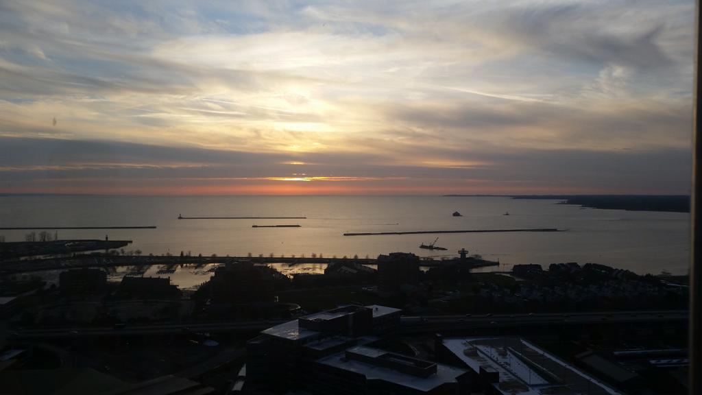 jnbbrews's tweet photo. I love my city.  #buffalove #viewfromcityhall http://t.co/lZbR1AeV7v