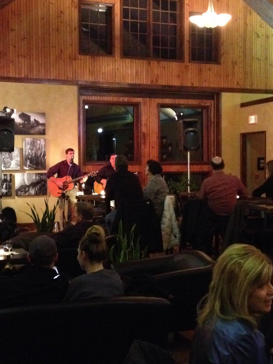 Don't miss Elephant shoes till 7 pm today! #skaneateleswinery #skaneatelesmusic