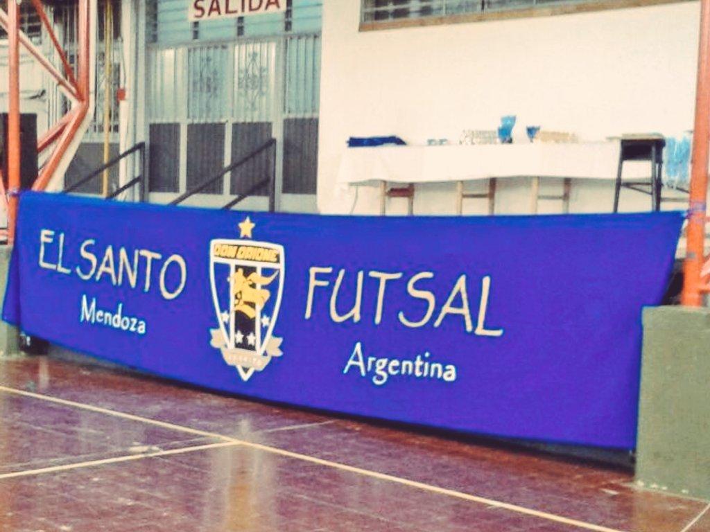 DonOrioneFutsal's tweet photo. CENA DE CIERRE FIN DEL 2014 HOY 29/11 @NachitoMonfort @AgustinCuel @JuaniBarrera1 @DamianRivero20 @aguspala10 http://t.co/C6FphkIkZs
