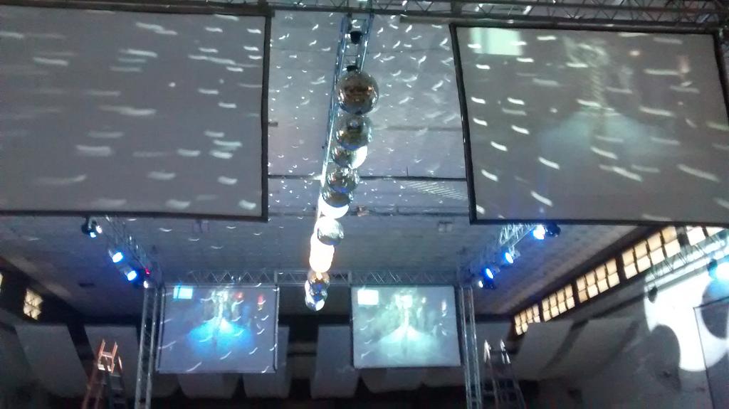 federicocortes9's tweet photo. A pocas horas de que explote la disfest pilar 2014 http://t.co/ciPKo1q3Bu