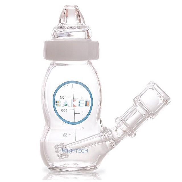 missmaryjaneco's tweet image. Stay #baked this holiday with this #HighTechGlass baby bottle rig!🍼💨 On sale now at an incredibly low price! Clic...
