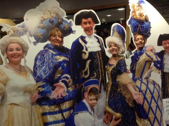 Noonies54's tweet photo. Another brilliant night at panto! #motherwell #Cinderella #pantomime #cinderwell http://t.co/RwsqpVy694