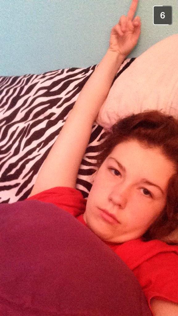 Lexifonderr's tweet photo. When bae hasn't hit you up all day.. http://t.co/F0aEupmGbf