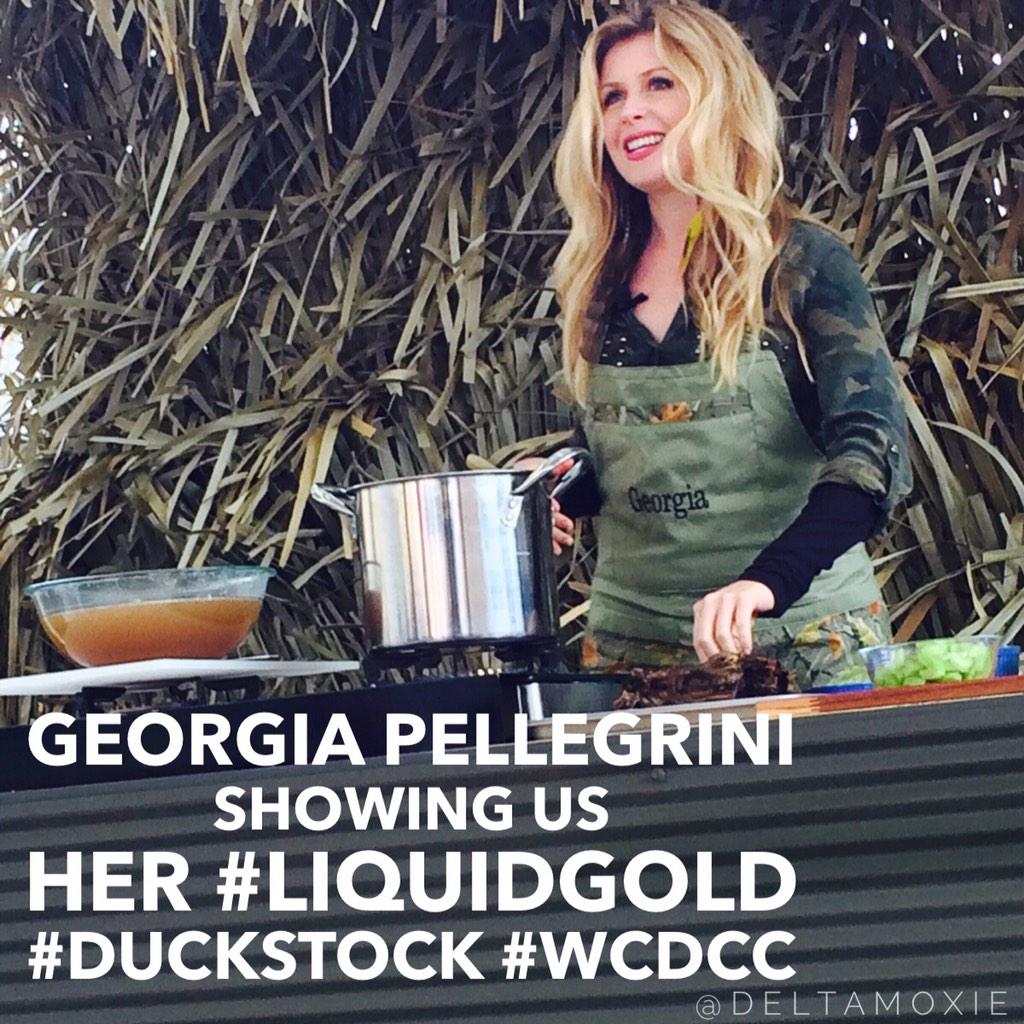 deltamoxie's tweet photo. @GPellegrini refers to #duckstock as #liquidgold @RicelandFoods #wcdcc #StuttgartAR #yum #worthit http://t.co/EKJCtWkjYg