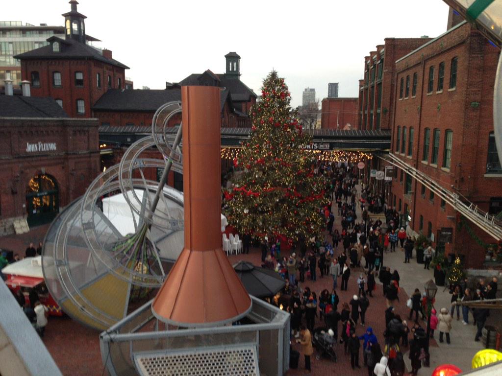 Hishke's tweet photo. fun day @TOXmasMkt http://t.co/2Q552jOlRB