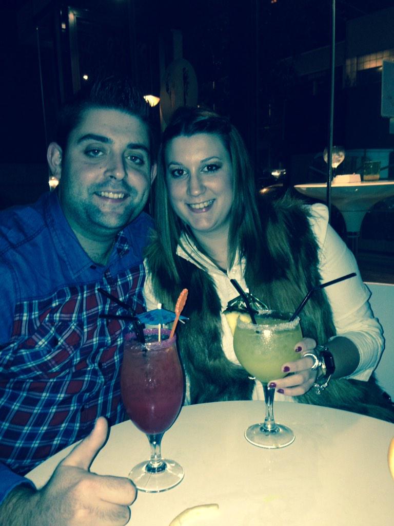JNieto23's tweet photo. Muchas felicidades Cari!! Por tus 22 añadís!! Tequiero mucho!!!@marialopbel http://t.co/JKY143aObU