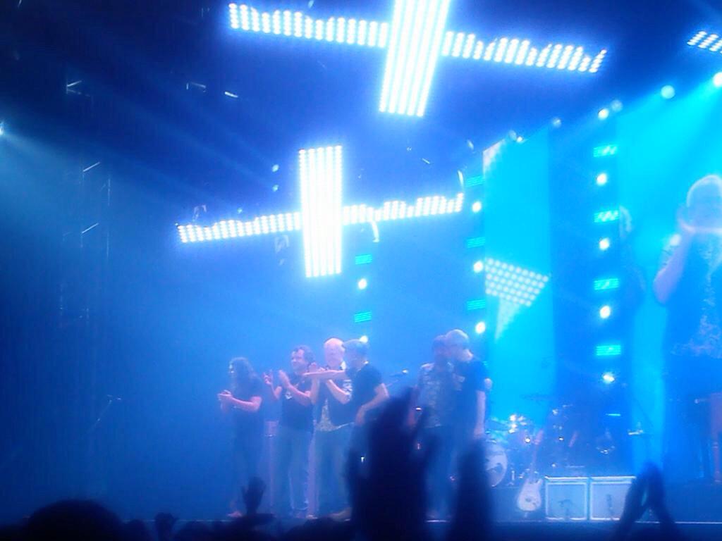 Ignacio8igna's tweet photo. @fito_quotes_  conciertazo en Salamanca http://t.co/g2QOiVm2ZC
