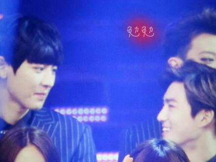 B3pgFB5CIAE7RIe.jpg:large