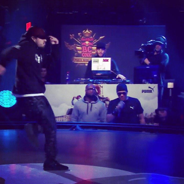 cjsshow's tweet photo. @DJLeanRock bringin that all original 🔥 to @redbullbcone world final 2day #newmusic #redbullbcone #bcone #djleanrock http://t.co/4WKdpHKjgS