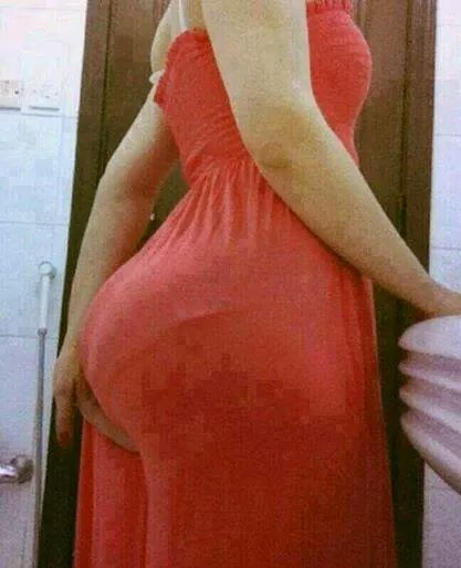 مين حابب يبعبص بطيزي اااااااه