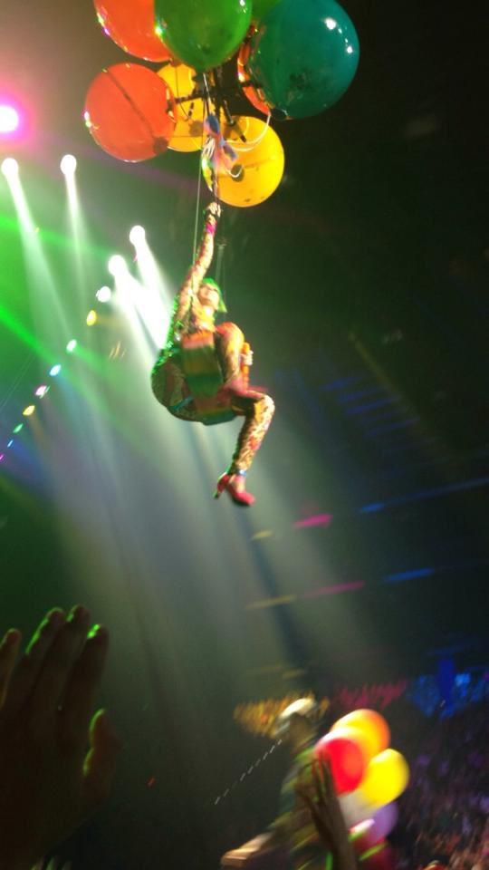 katycatzrule's tweet photo. The Prismatic World Tour Concert was like living the teenage dream @katyperry http://t.co/dJb5VPVn5W