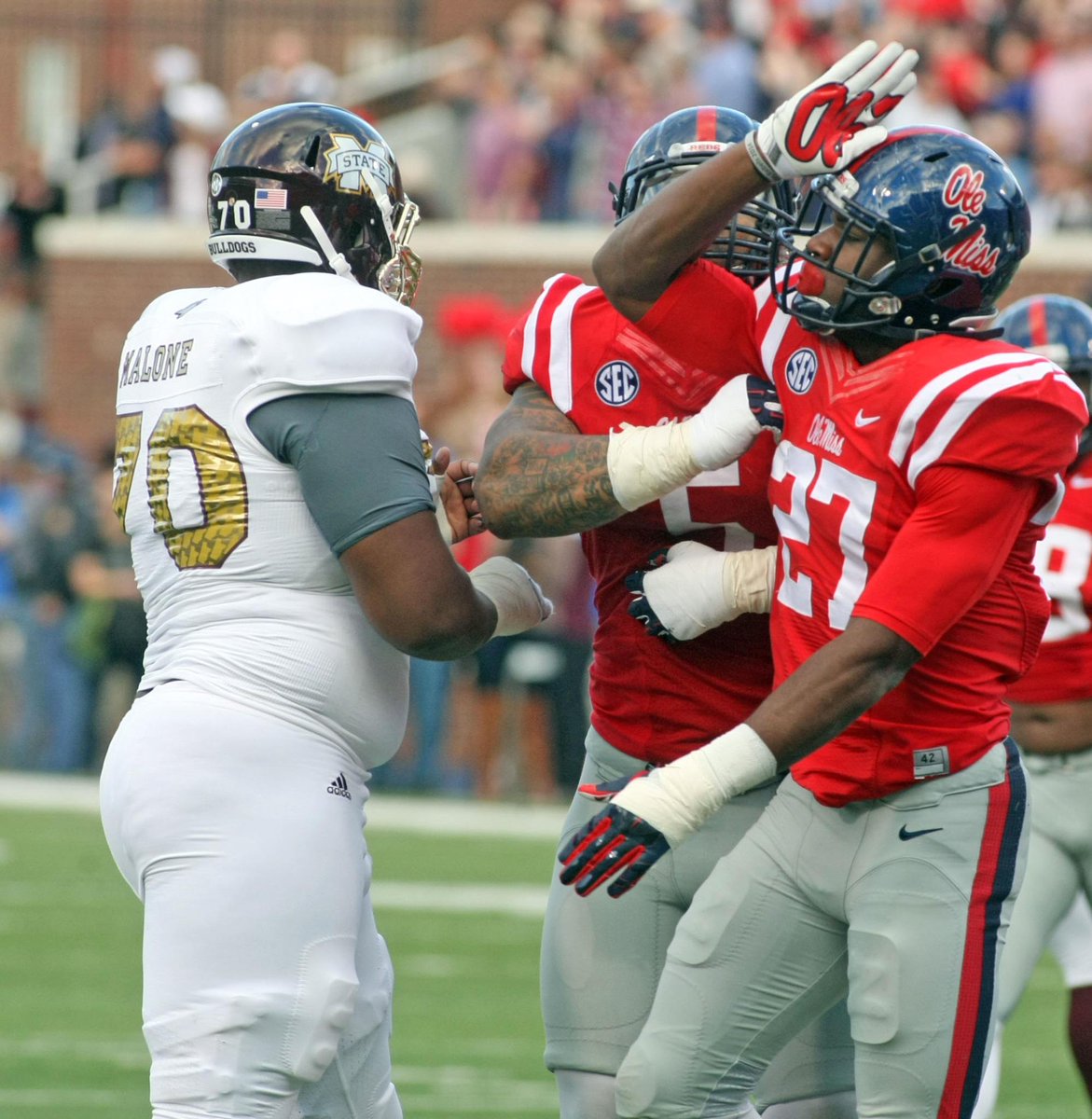 PetrePhotog's tweet photo. #OleMiss has a lot to celebrate after #beatingState for the #EggBowl #OleMissFootball #OLEMISSVSMSU #hottytoddy http://t.co/QxyjmHJAZj