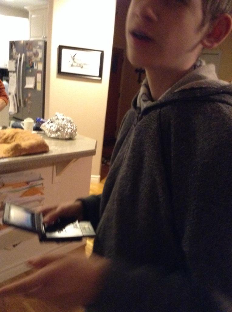ethanbehee's tweet photo. Kids these days wasting their lives away on social media #ohno #SmallBizSat #GOPTeen #FourtyWhiners http://t.co/IA92WukH2I