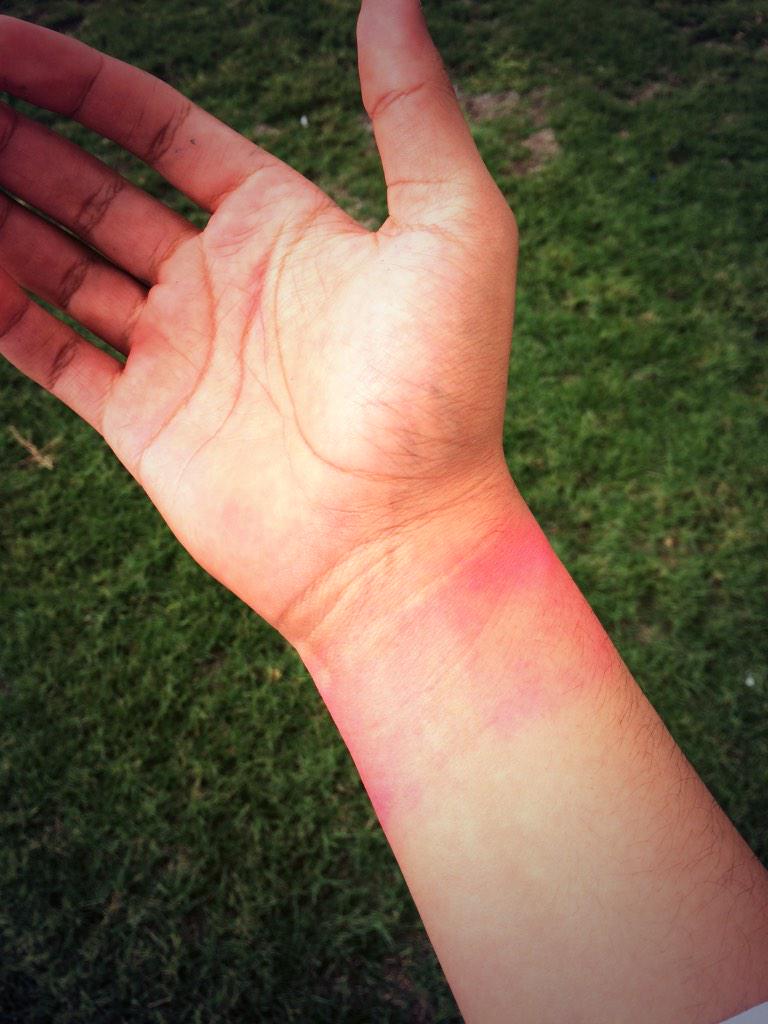 kandi_pixel's tweet image. What every color runner has right now 😂😂#ColorRunUAE #Happiest5K