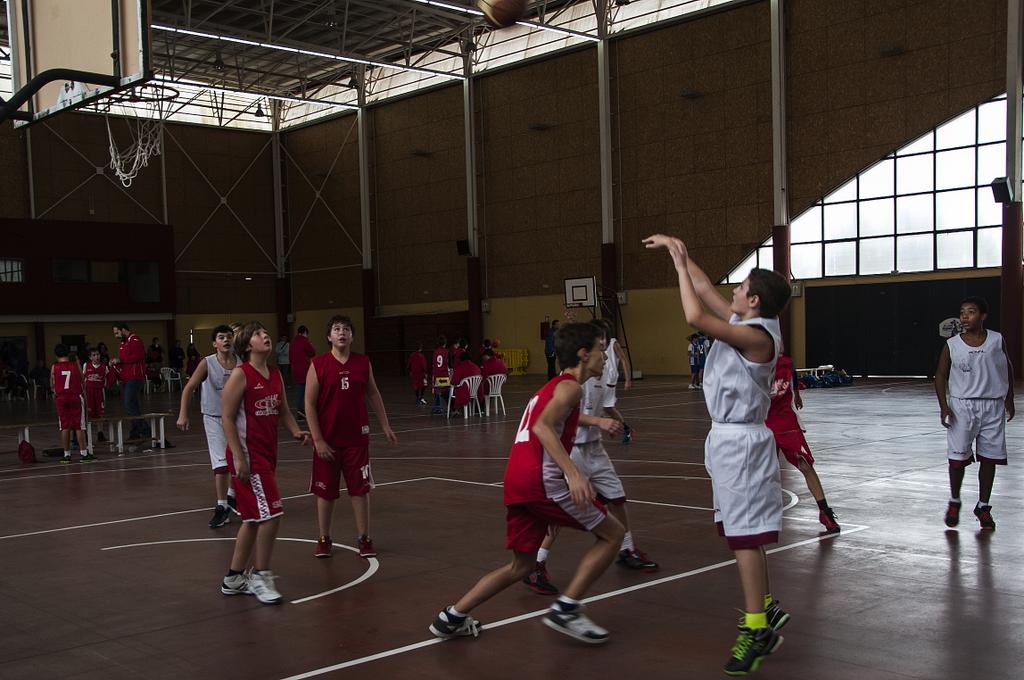 JuliaGimenez2's tweet photo. Estupendo partido de los chavales del @ucacb @Alvarito4basket  @ANTONUD @OrtegaSiro @MarioJimnzRbls @machusalva http://t.co/ToHCvhnhEx