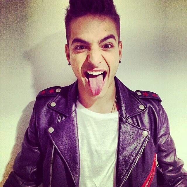 maluu_retamozo's tweet photo. se puede ser #MasLindo? O.o ♥ ♥ ♥ @MALUMACOLOMBIA #TEAMOOOOOO http://t.co/D4JeA1Ck2s