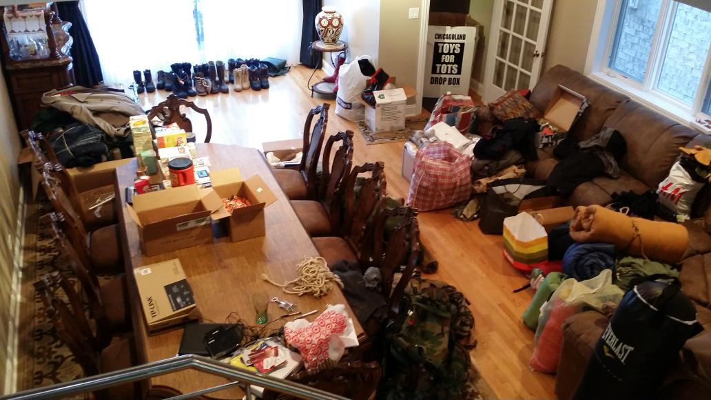 ChiAutomaidan's tweet photo. With a few more fundraising events bringing in goods like these for the UA troops, Ukraine will win. Слава Україні!!! http://t.co/ynad4Rn67s