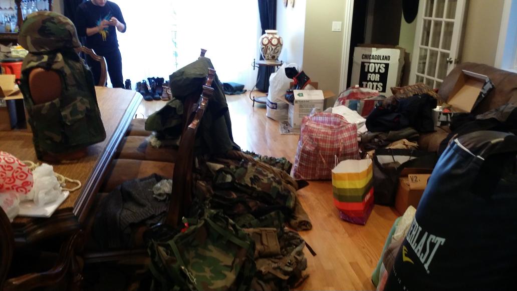 ChiAutomaidan's tweet photo. With a few more fundraising events bringing in goods like these for the UA troops, Ukraine will win. Слава Україні!!! http://t.co/ynad4Rn67s