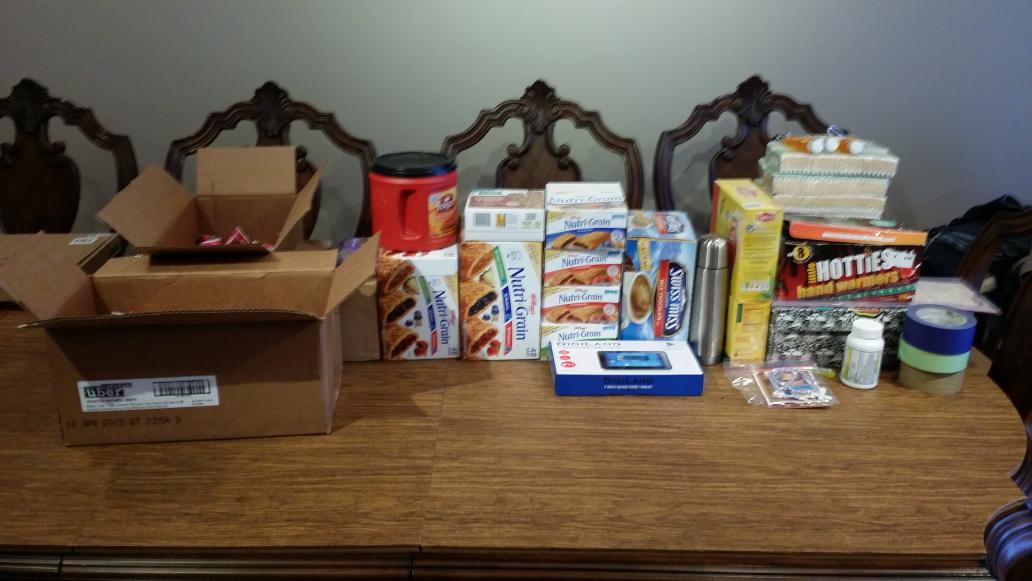 ChiAutomaidan's tweet photo. With a few more fundraising events bringing in goods like these for the UA troops, Ukraine will win. Слава Україні!!! http://t.co/ynad4Rn67s