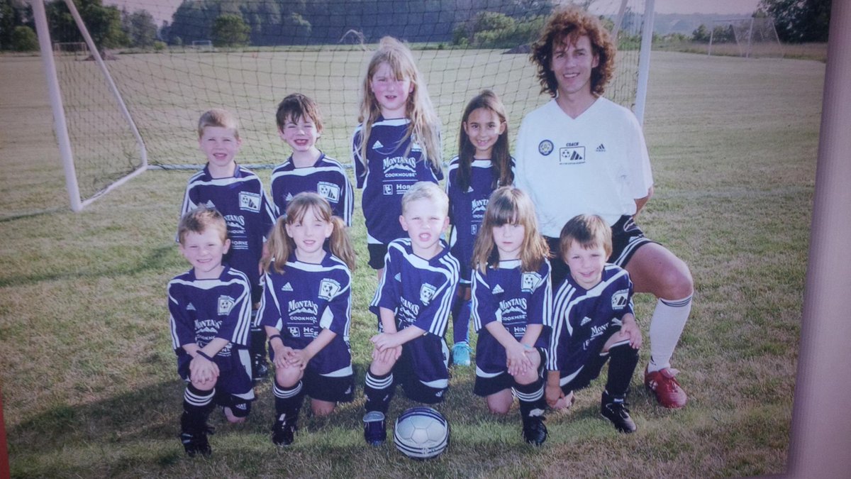 profraha's tweet image. Who's that little girl next to Coach Uwe @orianaharris, and what do you think she wants for Christmas. #2frontteeth