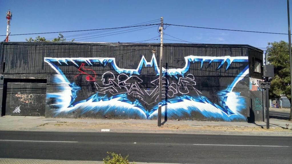 ComicBookNOW's tweet photo. Badass BATMAN graffiti in Chile. Photo by Pablo Salgado. http://t.co/9Mtgaz0IeY