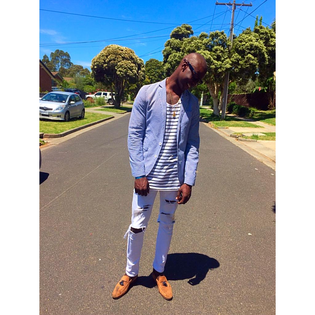 Anei45's tweet photo. Fashion is just another accessory for someone with great style #dapper http://t.co/vnJ0VbCED5