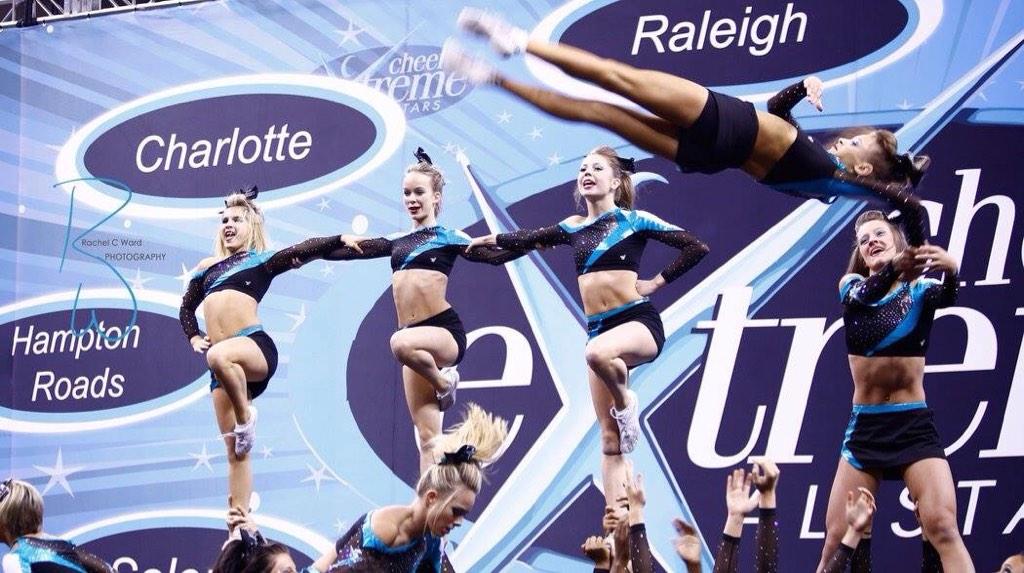 Wescreamfour's tweet image. I could sell my left hand to be on senior elite