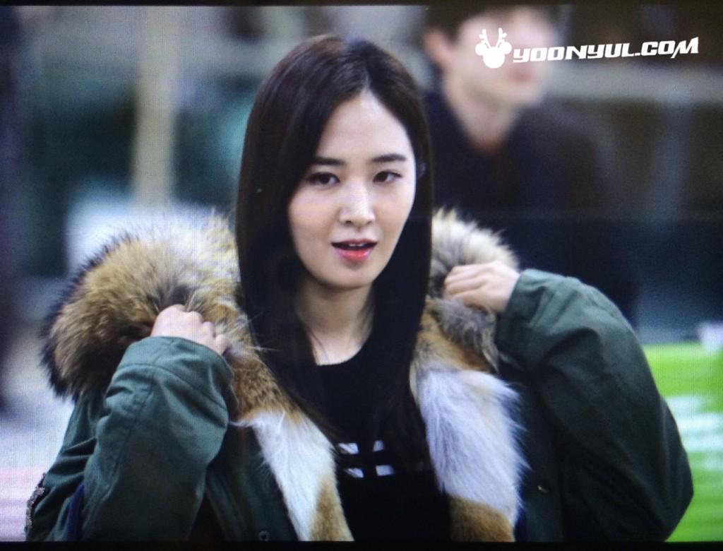 [PIC][30-11-2014]SNSD trở về Hàn Quốc vào trưa nay B3qxBJhCAAAGinq