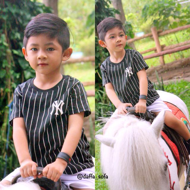 Daffa_Sofa's tweet photo. Hai RT @gitaaputri_: haiii dafa 😍 "@Daffa_Sofa: I was riding a horse 🏇 #daffasofa http://t.co/lMzmQYawnj"