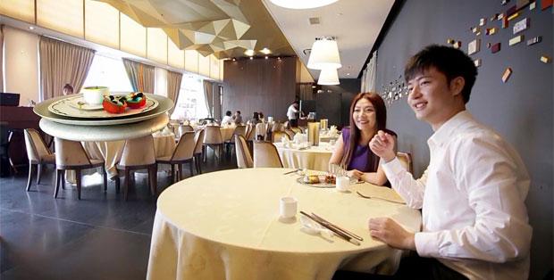 Futurificbe's tweet photo. Dit restaurant in Singapore gaat #drones gebruiken in plaats van obers: http://t.co/tFTdvx9orQ http://t.co/FBwBvpkAjZ