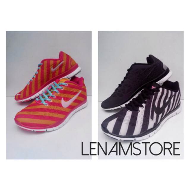 LenamStore's tweet photo. Siang agan :D nike premium size 37-40 just 395k buruan stock terbatas :D chat aja langsung 25C350C1 atau WA http://t.co/Fw0TuI6KPo