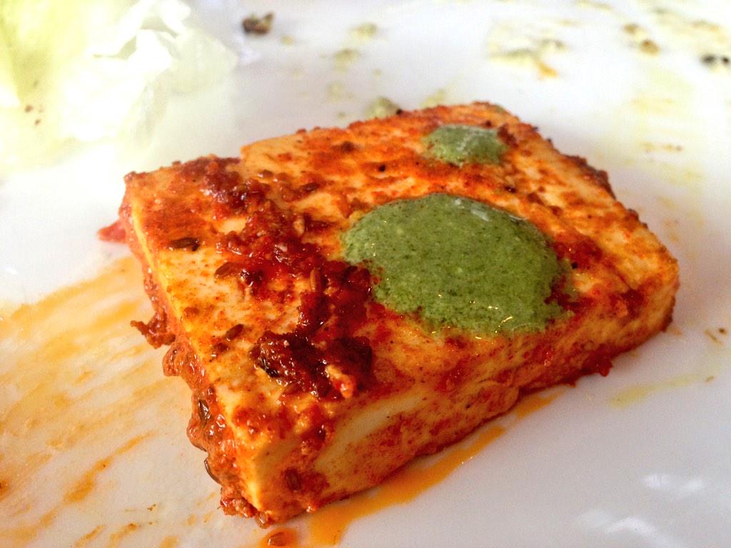 MrAdamSharpe's tweet photo. Cheese slice n spice #bkkfatty @TGKF_ http://t.co/20zCj9U0nR