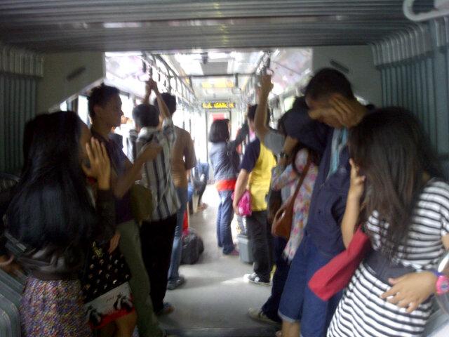 <a href="/ActvGloryDancer/">ActiveGloryDancer</a> TERLANTAR