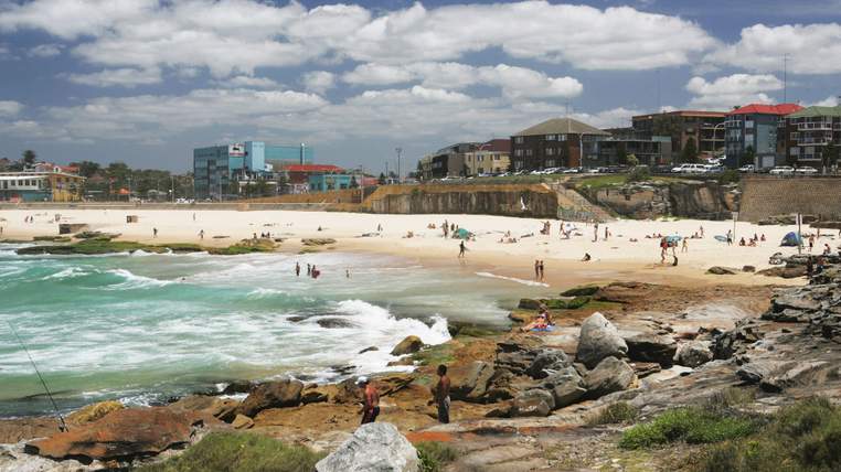 SkyNews's tweet photo. Two boys playing on a beach in Sydney found the body of a baby buried under the sand http://t.co/jZJjUA2NQU http://t.co/B0euAbCq4H