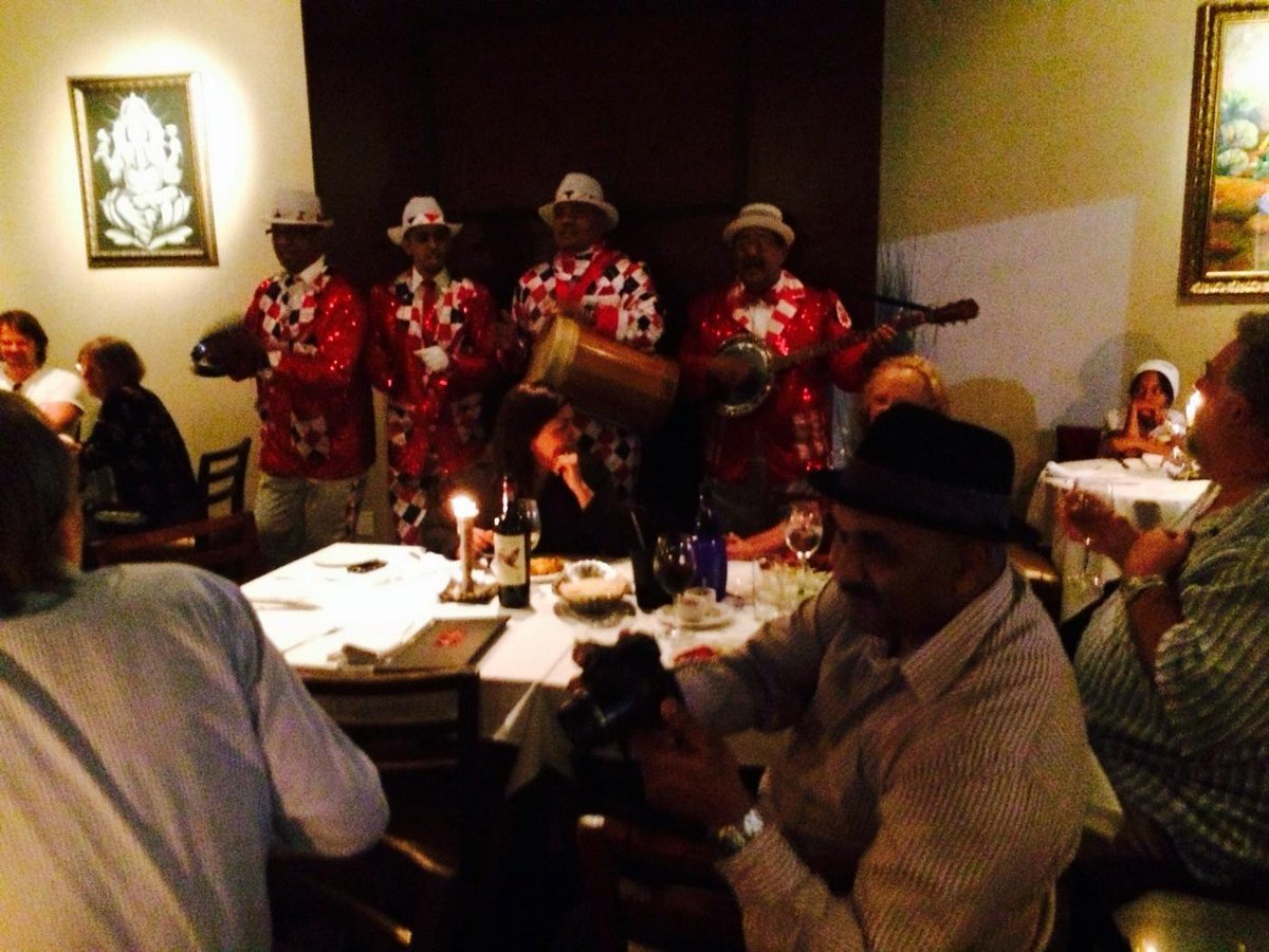 The Cape Minstrels entertaining guests <a href="/TheIndianChapt/">The Indian Chapter</a> restaurant...such fun