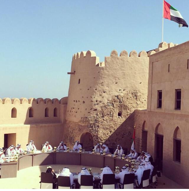 دولة الإمارات هي وحدة واحدة .. ومجلس الوزراء سيعقد اجتماعاته في أي بقعة ليكون قريبا من جميع المواطنين فيها  ..